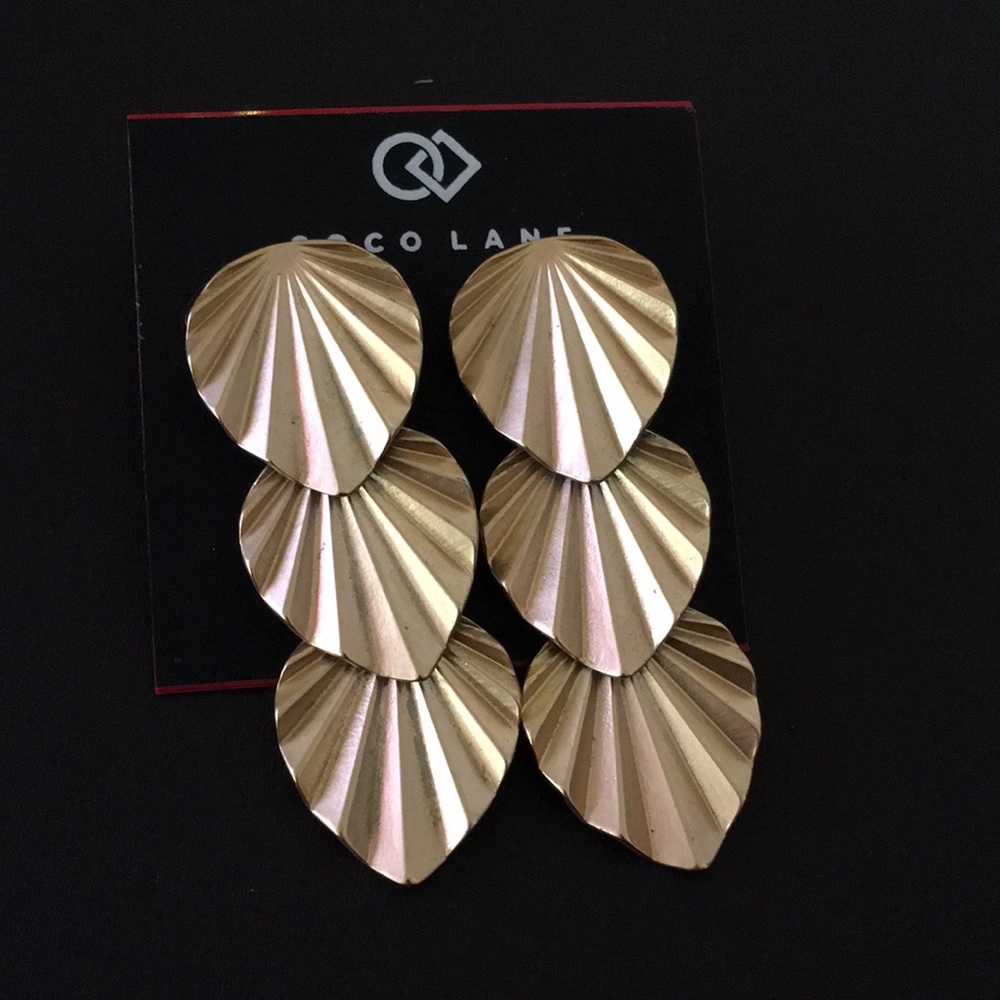 Beautiful golden Coco Lane earrings!